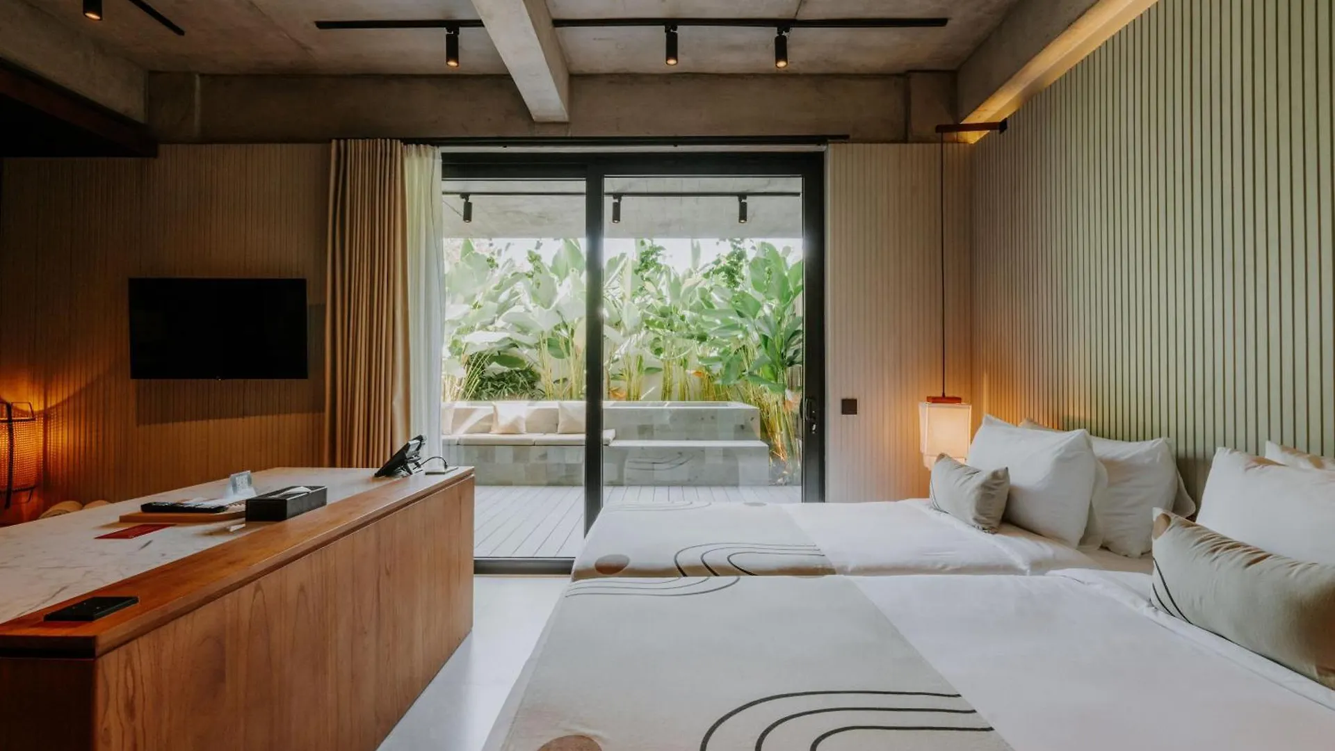 The Komu Canggu  Hotel
